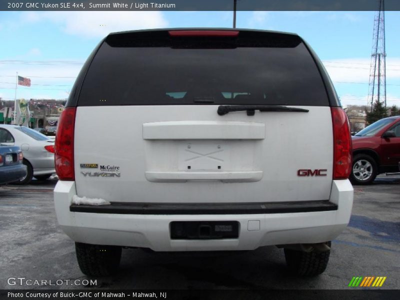 Summit White / Light Titanium 2007 GMC Yukon SLE 4x4