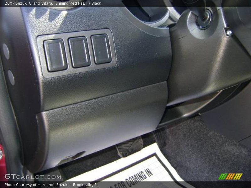 Shining Red Pearl / Black 2007 Suzuki Grand Vitara