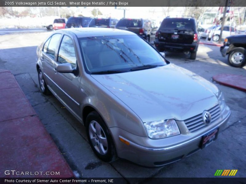 Wheat Beige Metallic / Pure Beige 2005 Volkswagen Jetta GLS Sedan