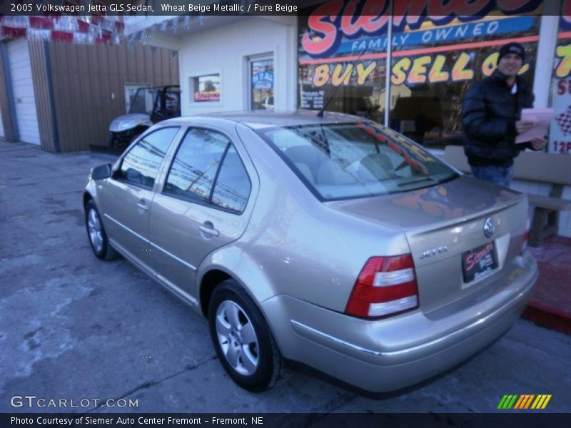 Wheat Beige Metallic / Pure Beige 2005 Volkswagen Jetta GLS Sedan