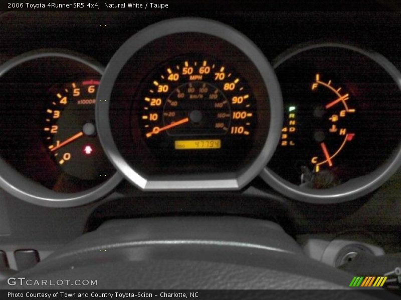 Natural White / Taupe 2006 Toyota 4Runner SR5 4x4