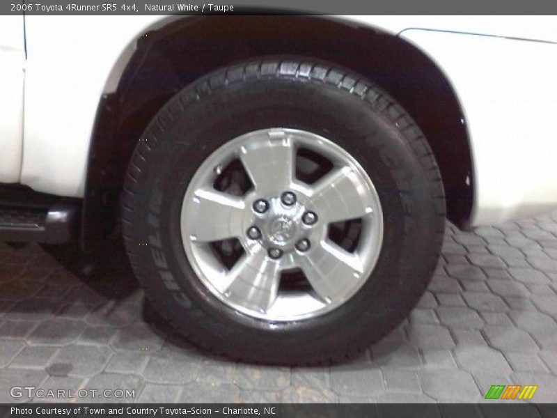 Natural White / Taupe 2006 Toyota 4Runner SR5 4x4
