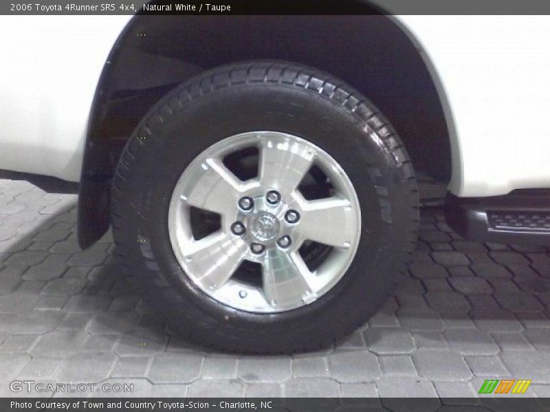 Natural White / Taupe 2006 Toyota 4Runner SR5 4x4
