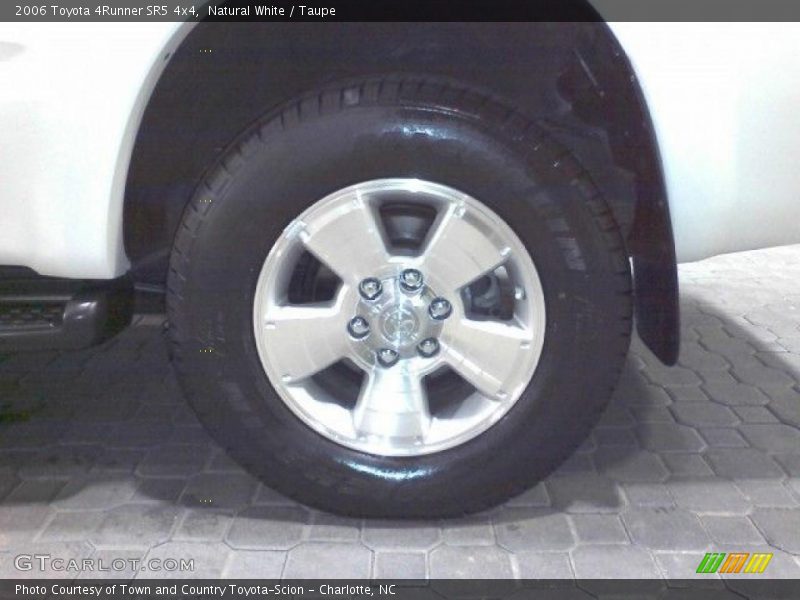 Natural White / Taupe 2006 Toyota 4Runner SR5 4x4