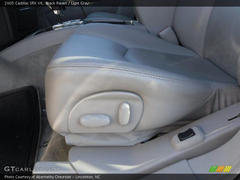 Black Raven / Light Gray 2005 Cadillac SRX V6