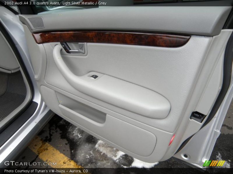 Light Silver Metallic / Grey 2002 Audi A4 3.0 quattro Avant