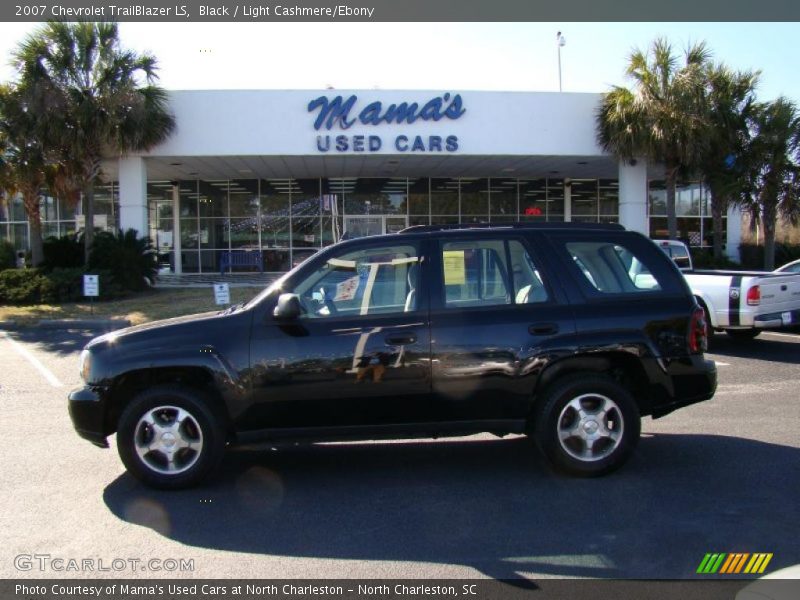 Black / Light Cashmere/Ebony 2007 Chevrolet TrailBlazer LS