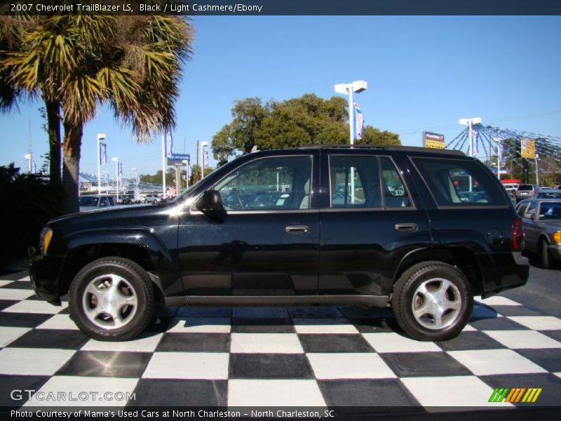 Black / Light Cashmere/Ebony 2007 Chevrolet TrailBlazer LS