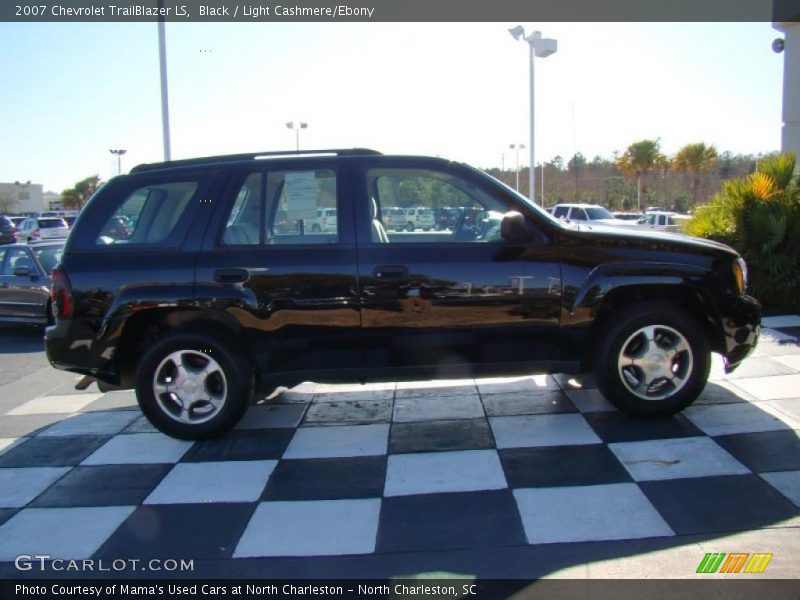 Black / Light Cashmere/Ebony 2007 Chevrolet TrailBlazer LS