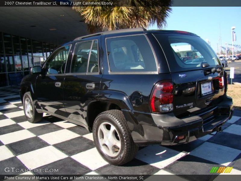 Black / Light Cashmere/Ebony 2007 Chevrolet TrailBlazer LS