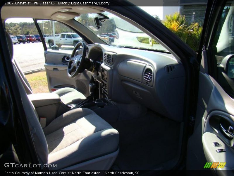 Black / Light Cashmere/Ebony 2007 Chevrolet TrailBlazer LS