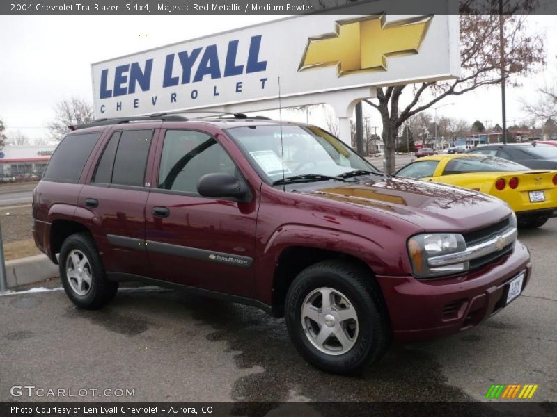 Majestic Red Metallic / Medium Pewter 2004 Chevrolet TrailBlazer LS 4x4