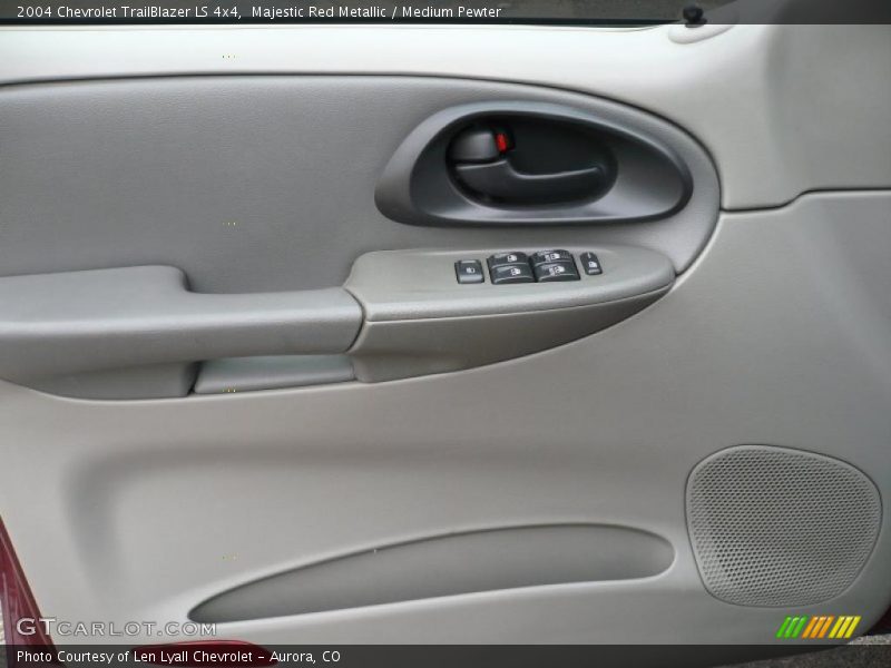 Majestic Red Metallic / Medium Pewter 2004 Chevrolet TrailBlazer LS 4x4