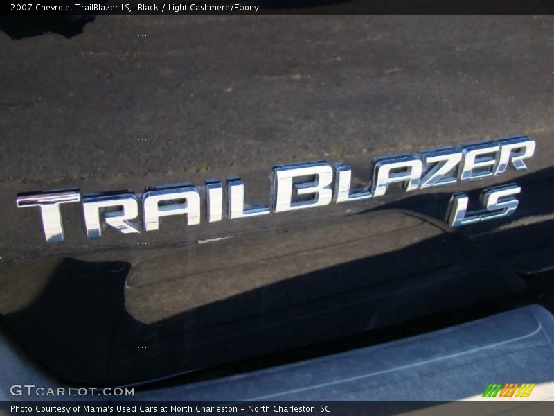 Black / Light Cashmere/Ebony 2007 Chevrolet TrailBlazer LS