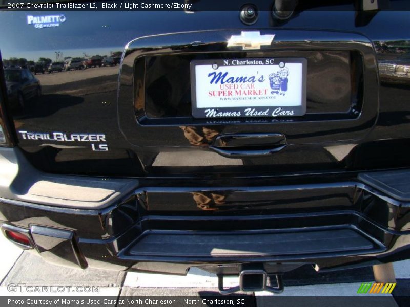Black / Light Cashmere/Ebony 2007 Chevrolet TrailBlazer LS