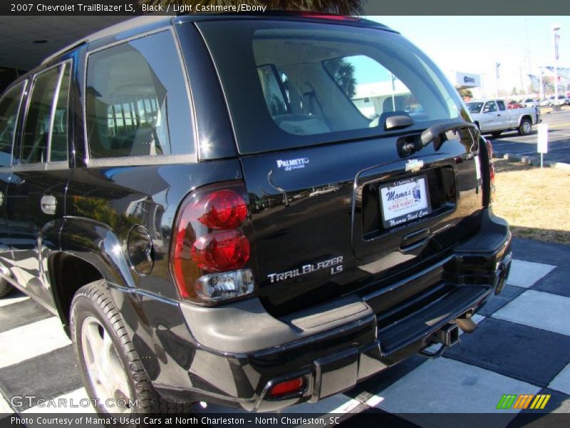 Black / Light Cashmere/Ebony 2007 Chevrolet TrailBlazer LS