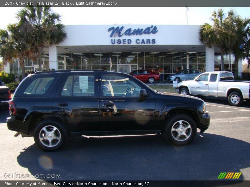 Black / Light Cashmere/Ebony 2007 Chevrolet TrailBlazer LS