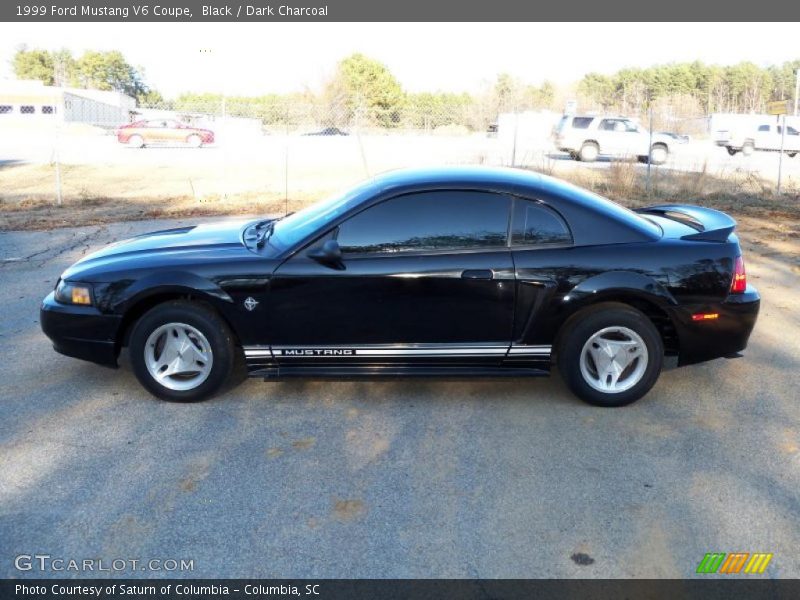 Black / Dark Charcoal 1999 Ford Mustang V6 Coupe
