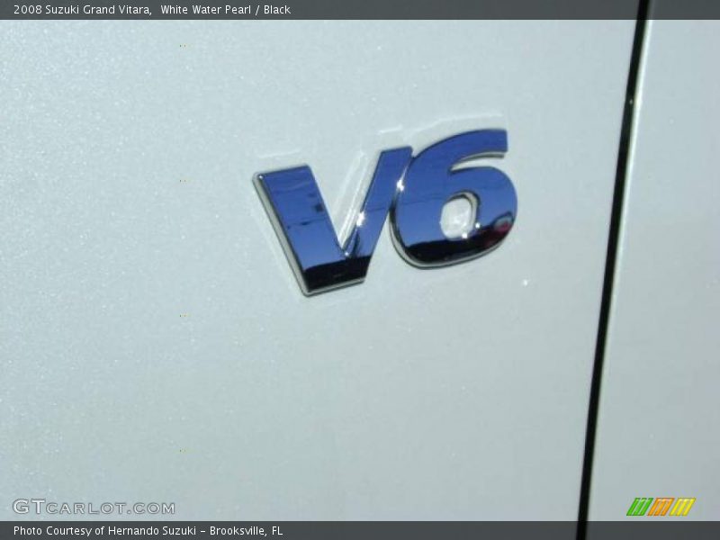 White Water Pearl / Black 2008 Suzuki Grand Vitara