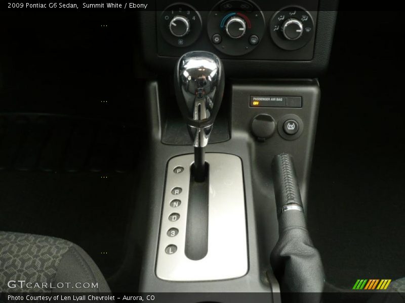 Summit White / Ebony 2009 Pontiac G6 Sedan