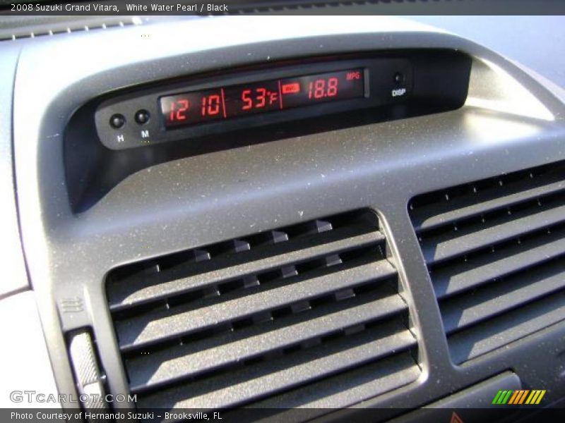White Water Pearl / Black 2008 Suzuki Grand Vitara