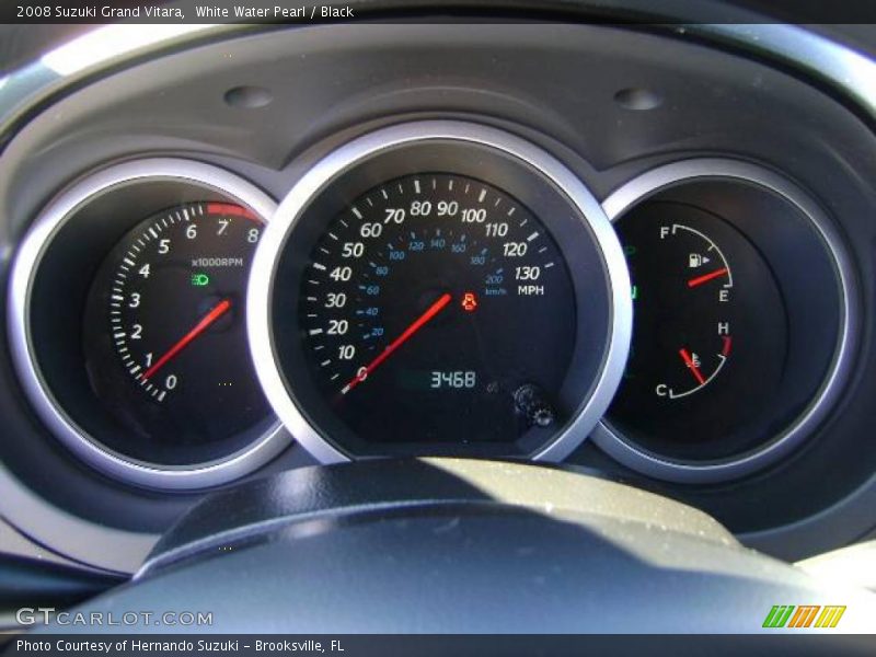 White Water Pearl / Black 2008 Suzuki Grand Vitara