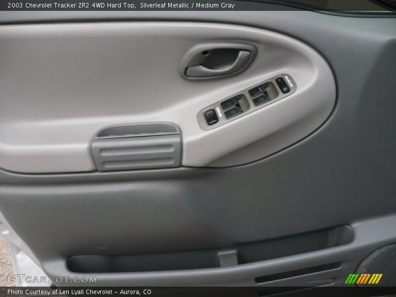 Silverleaf Metallic / Medium Gray 2003 Chevrolet Tracker ZR2 4WD Hard Top