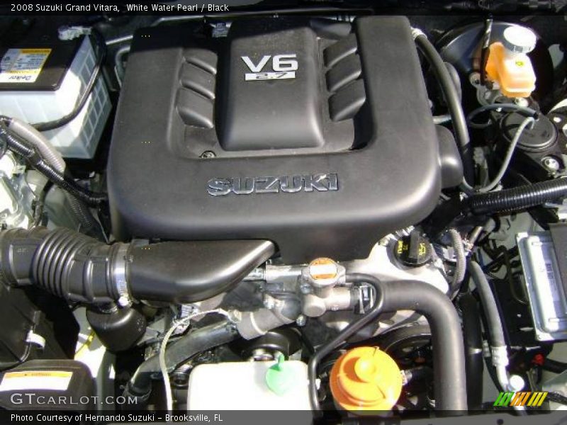White Water Pearl / Black 2008 Suzuki Grand Vitara