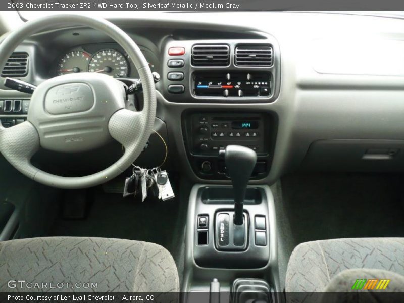 Silverleaf Metallic / Medium Gray 2003 Chevrolet Tracker ZR2 4WD Hard Top