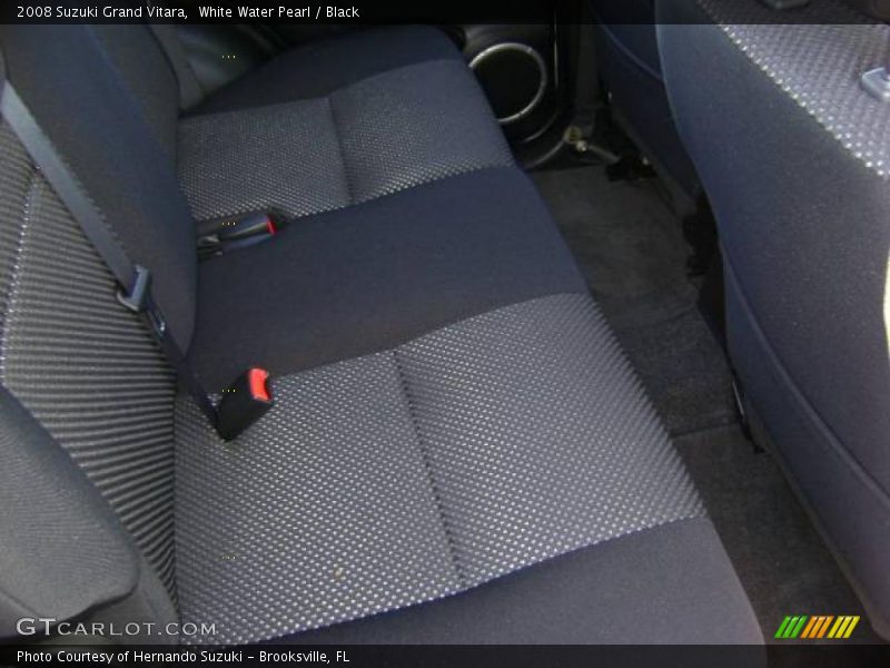 White Water Pearl / Black 2008 Suzuki Grand Vitara