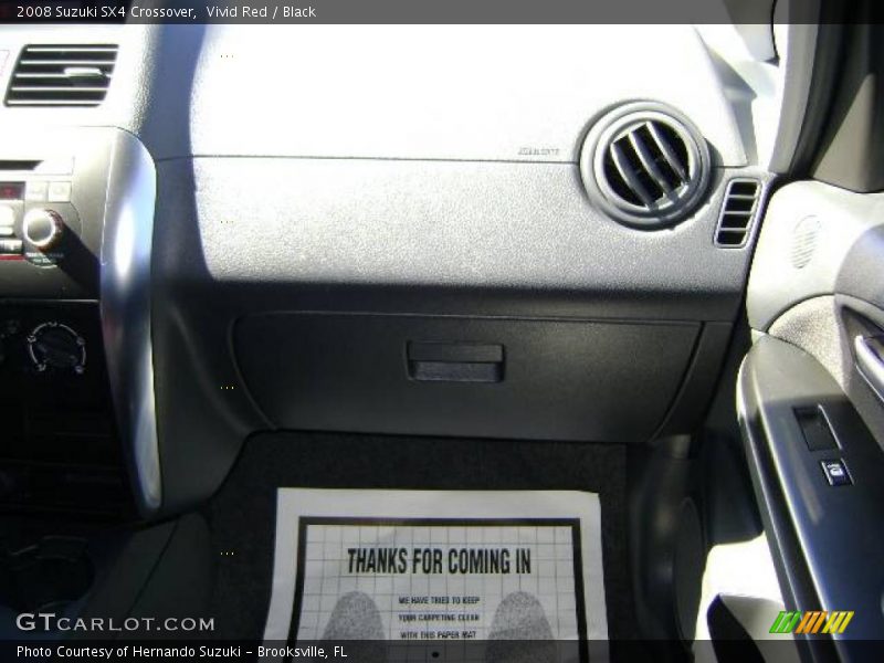 Vivid Red / Black 2008 Suzuki SX4 Crossover