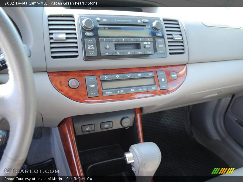 Aspen Green Pearl / Stone 2002 Toyota Camry XLE
