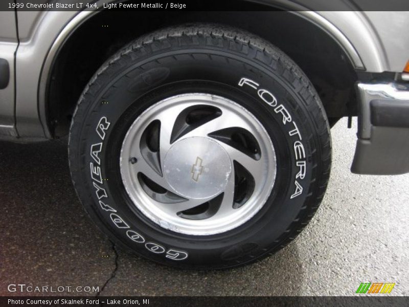 Light Pewter Metallic / Beige 1999 Chevrolet Blazer LT 4x4