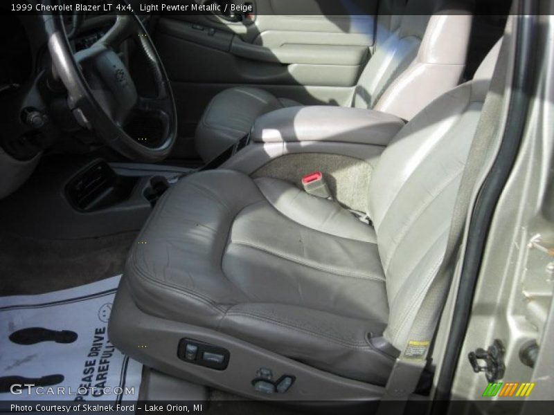 Light Pewter Metallic / Beige 1999 Chevrolet Blazer LT 4x4