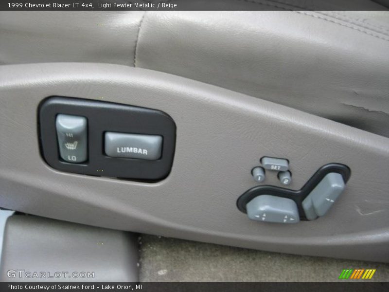 Light Pewter Metallic / Beige 1999 Chevrolet Blazer LT 4x4