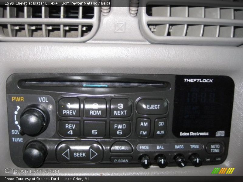 Light Pewter Metallic / Beige 1999 Chevrolet Blazer LT 4x4