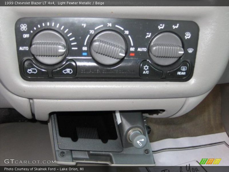 Light Pewter Metallic / Beige 1999 Chevrolet Blazer LT 4x4