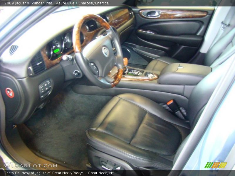 Azure Blue / Charcoal/Charcoal 2009 Jaguar XJ Vanden Plas