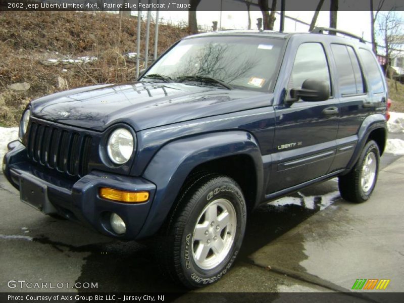 Patriot Blue Pearlcoat / Taupe 2002 Jeep Liberty Limited 4x4