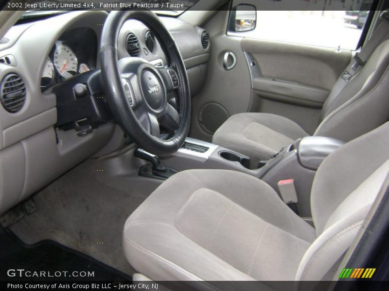 Patriot Blue Pearlcoat / Taupe 2002 Jeep Liberty Limited 4x4