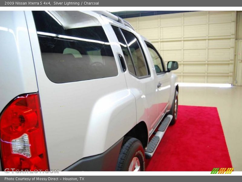 Silver Lightning / Charcoal 2009 Nissan Xterra S 4x4