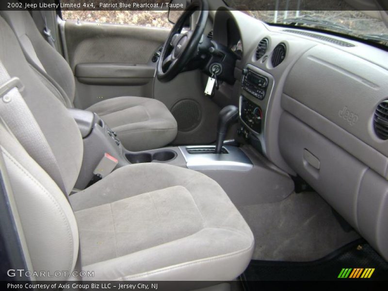 Patriot Blue Pearlcoat / Taupe 2002 Jeep Liberty Limited 4x4