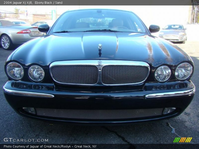 Ebony Black / Sand 2004 Jaguar XJ XJ8