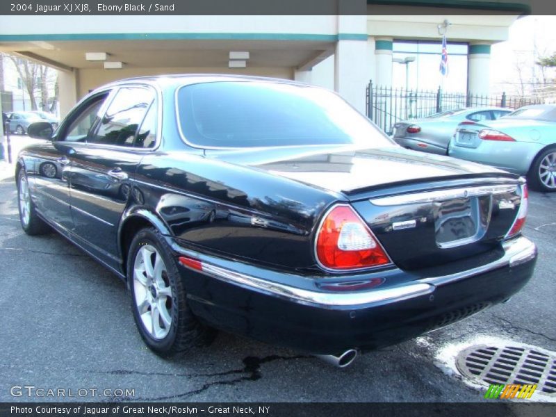 Ebony Black / Sand 2004 Jaguar XJ XJ8