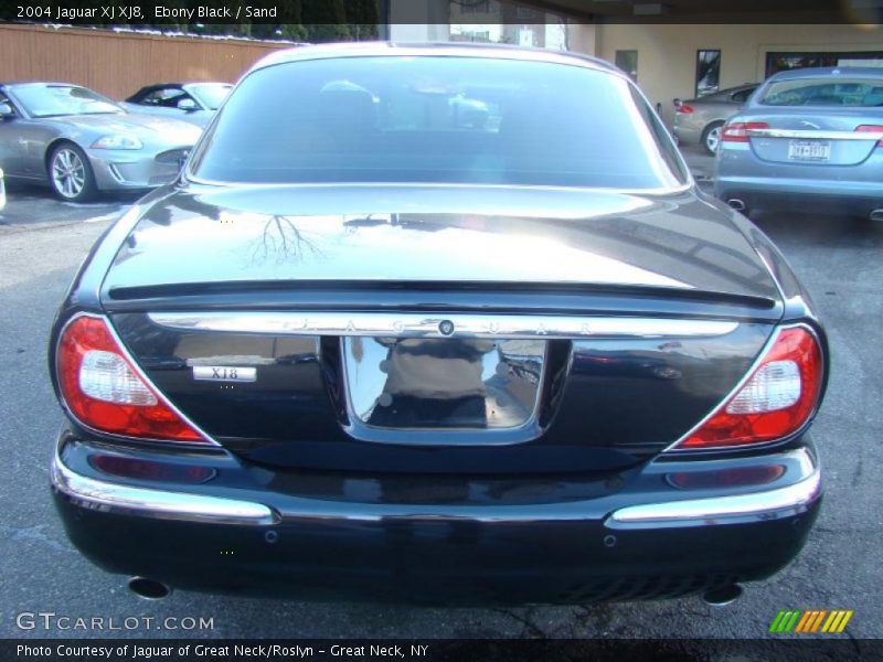 Ebony Black / Sand 2004 Jaguar XJ XJ8