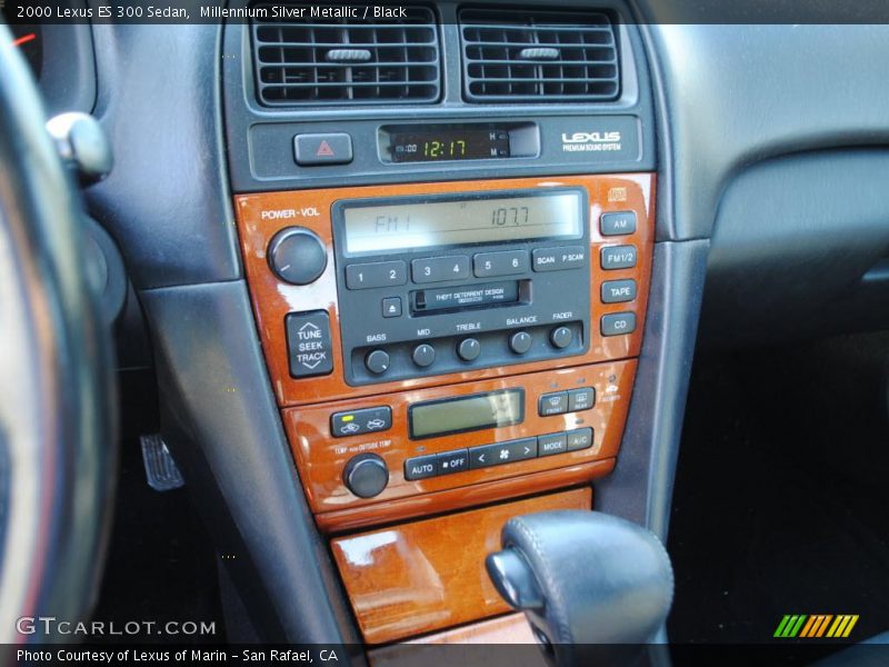 Millennium Silver Metallic / Black 2000 Lexus ES 300 Sedan