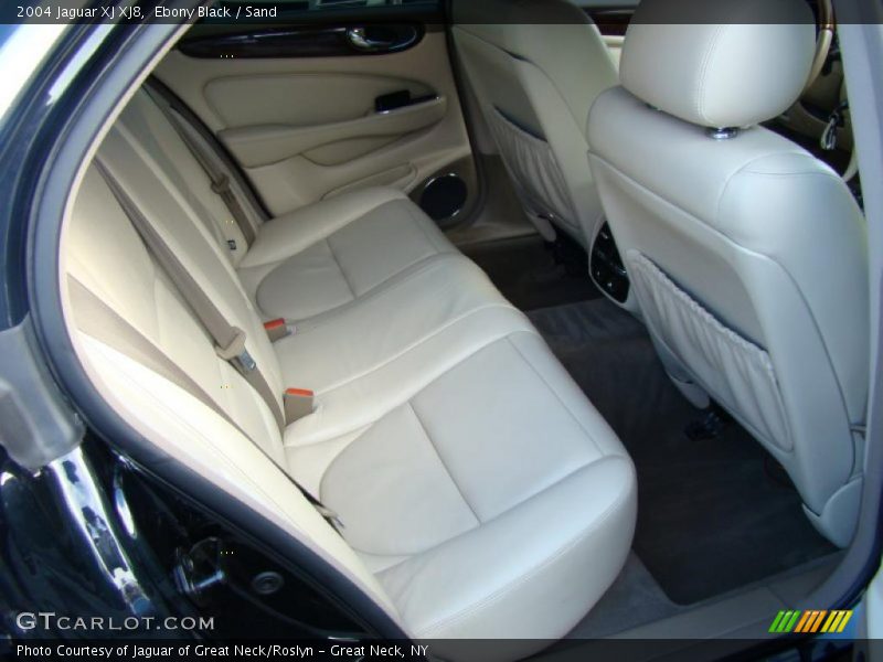 Ebony Black / Sand 2004 Jaguar XJ XJ8