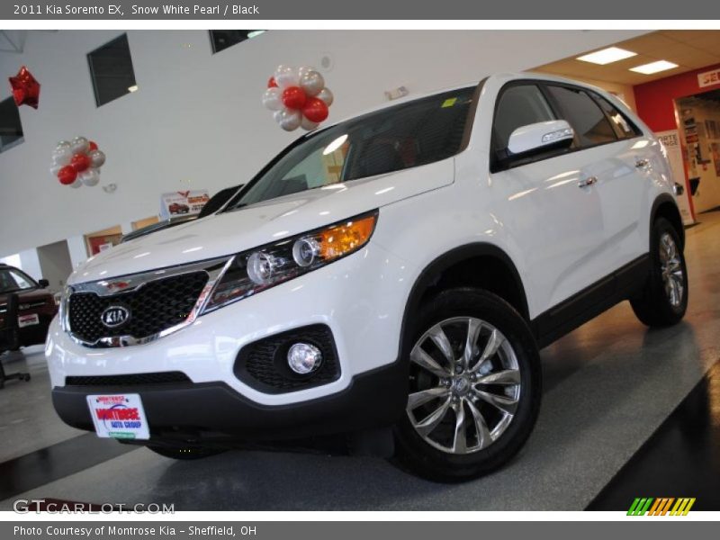 Snow White Pearl / Black 2011 Kia Sorento EX