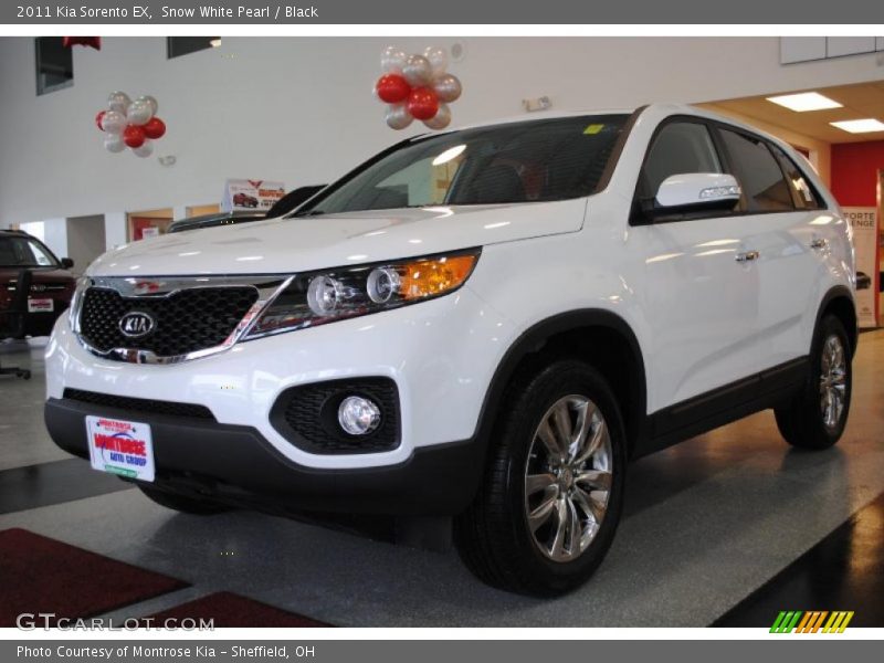 Snow White Pearl / Black 2011 Kia Sorento EX