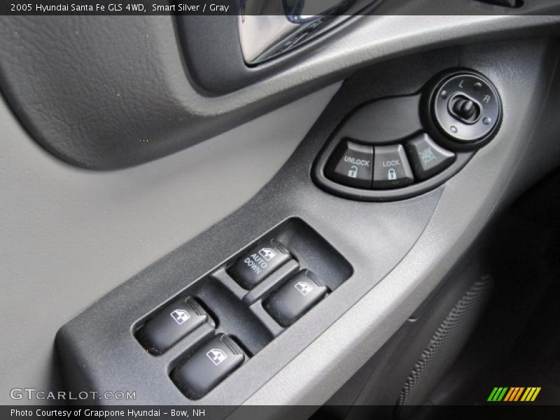 Smart Silver / Gray 2005 Hyundai Santa Fe GLS 4WD